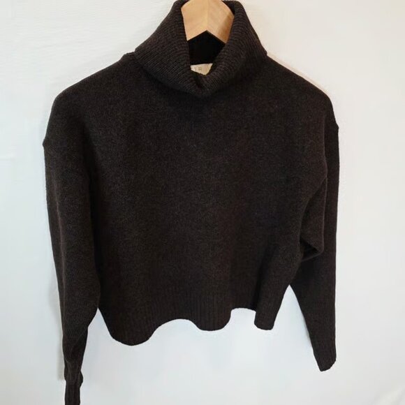ASTR Dark Brown Turtleneck Long Sleeves Knit Women's Cropped Sweater Size S - Picture 1 of 3